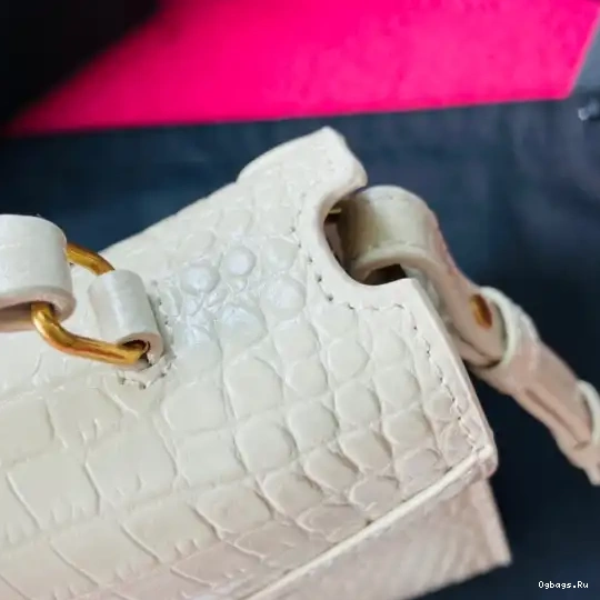 TOP BAG CASSANDRA YSL MINI HANDLE 0610